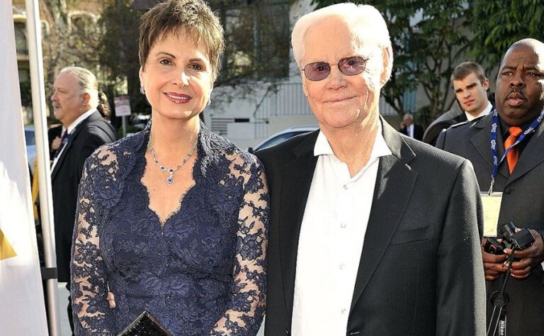 Nancy Sepulvado Singer: She Stayed When Everyone Else Had Given Up